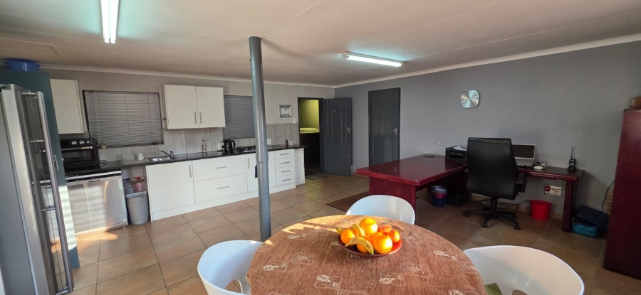 Commercial Property for Sale in Ifafi North West